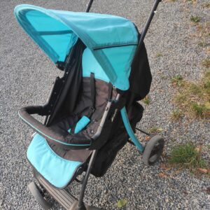 POUSSETTE BÉBÉ